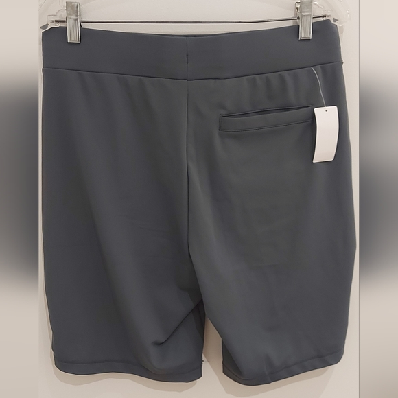 3/$20 Short - Picture 4 of 8